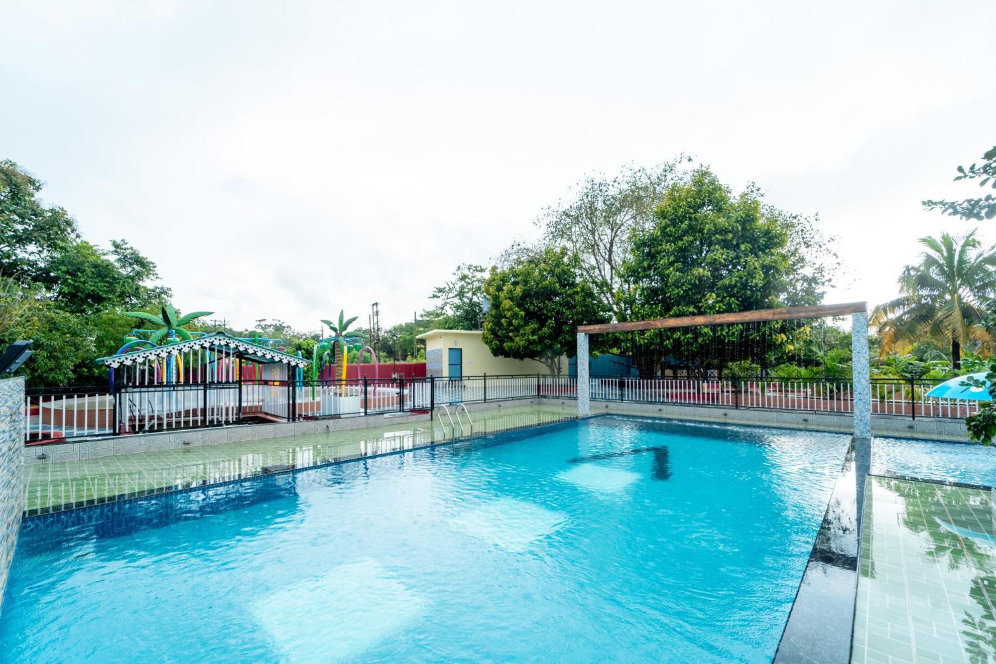 Treebo Green Village Resort - Goa Maneri  ภายนอก รูปภาพ