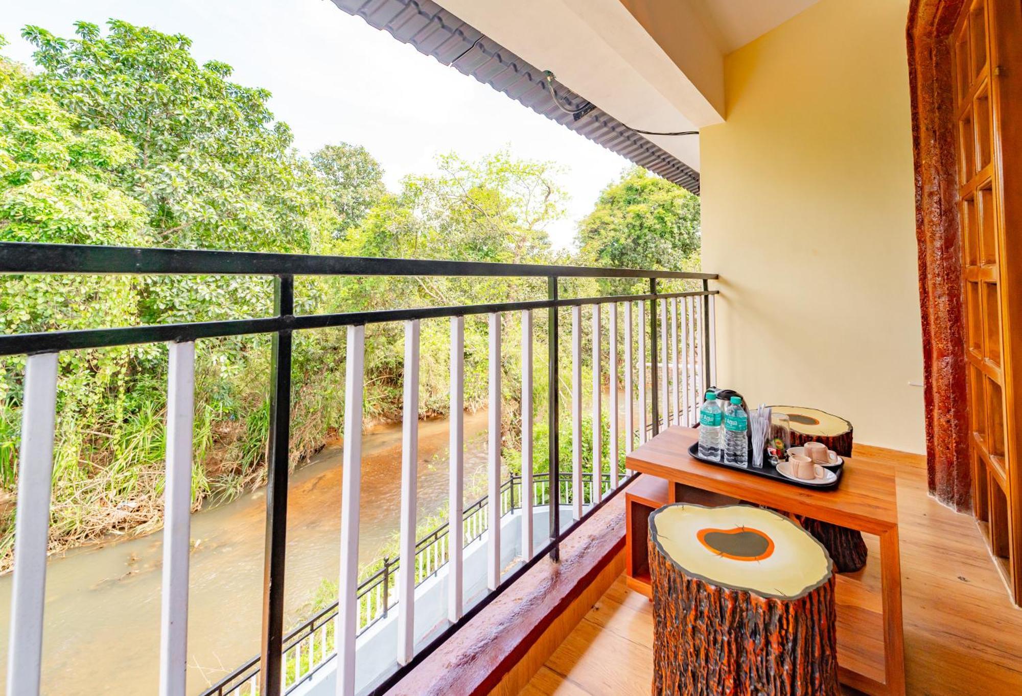 Treebo Green Village Resort - Goa Maneri  ภายนอก รูปภาพ