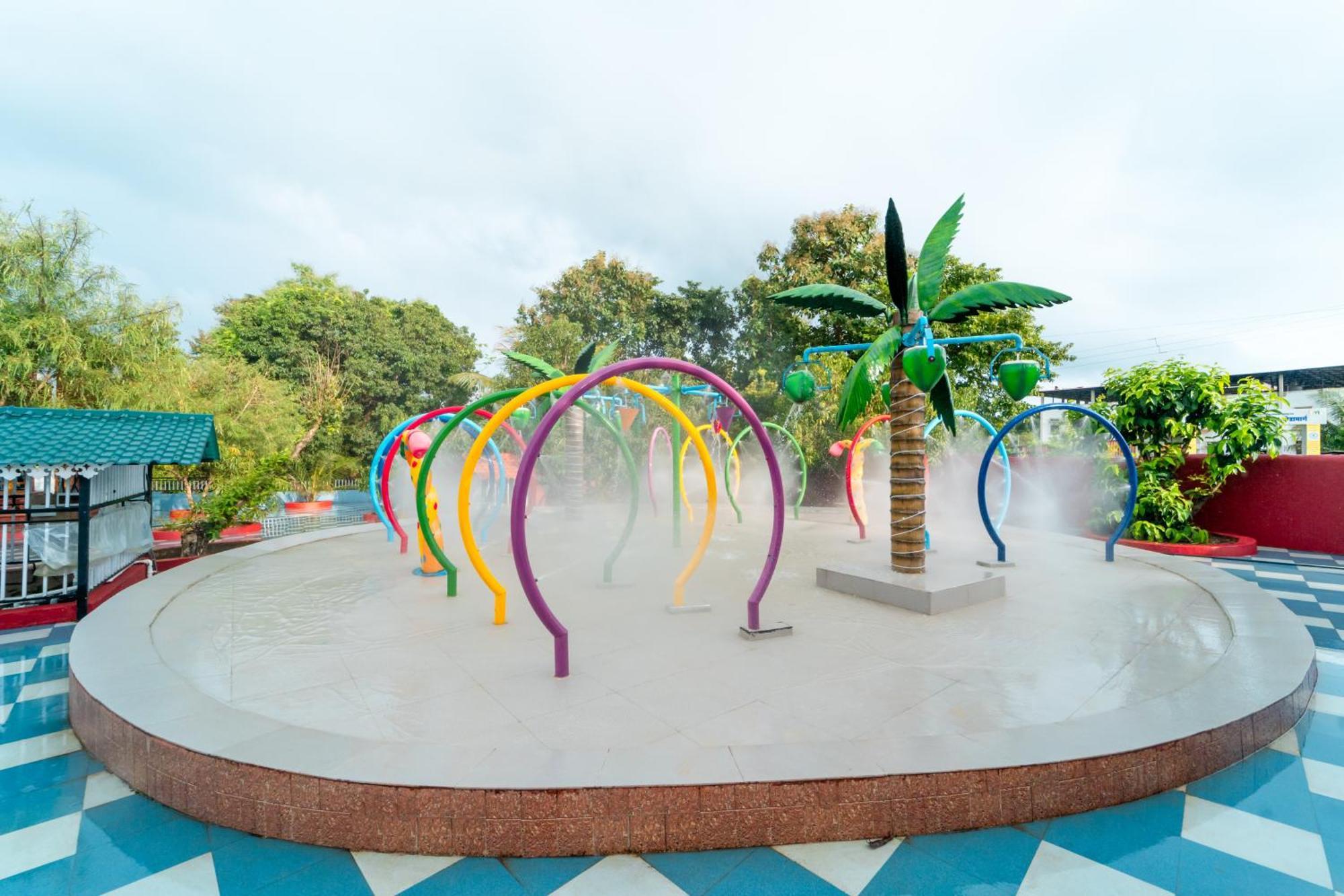 Treebo Green Village Resort - Goa Maneri  ภายนอก รูปภาพ