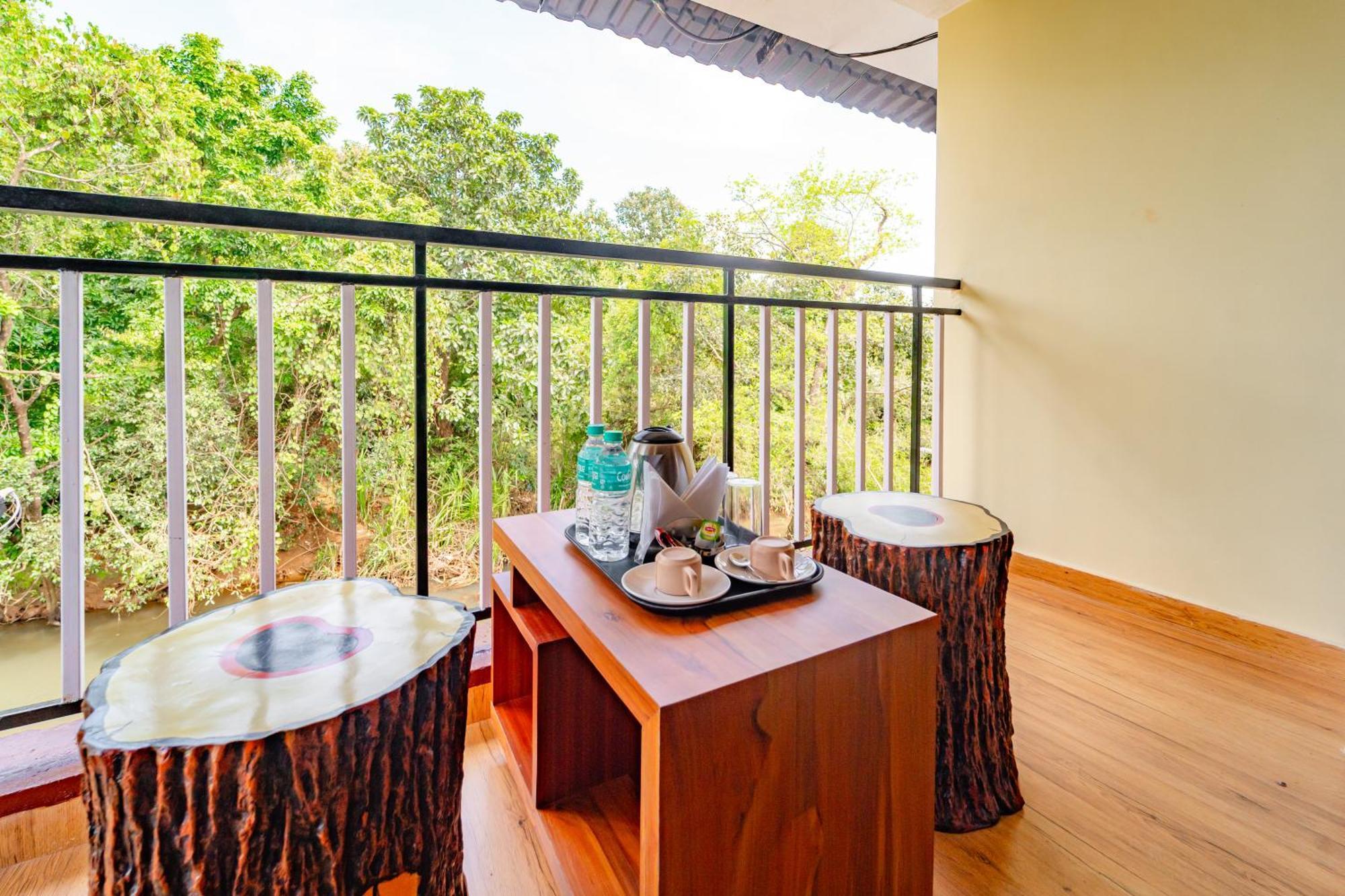 Treebo Green Village Resort - Goa Maneri  ภายนอก รูปภาพ